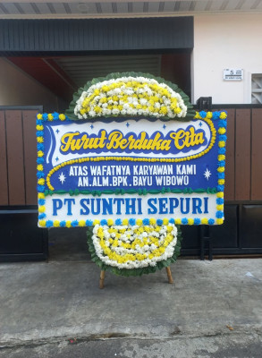 Papan Bunga Duka di Pondok Besi